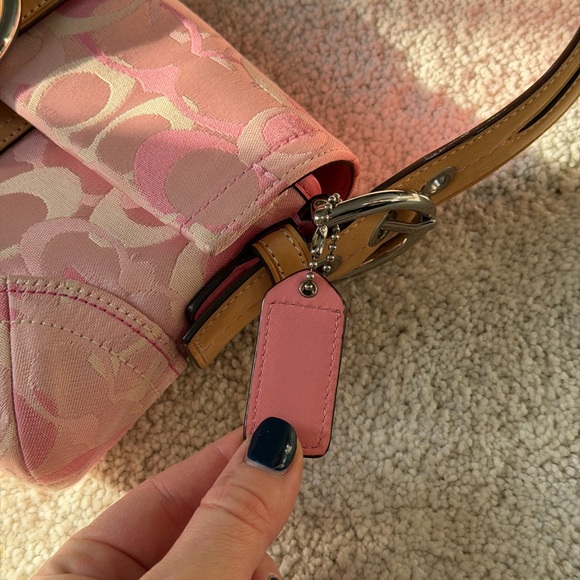 NWT! Rare 2005 COACH SoHo Optic Pink and Tan Shoulder Bag - Picture 6 of 9